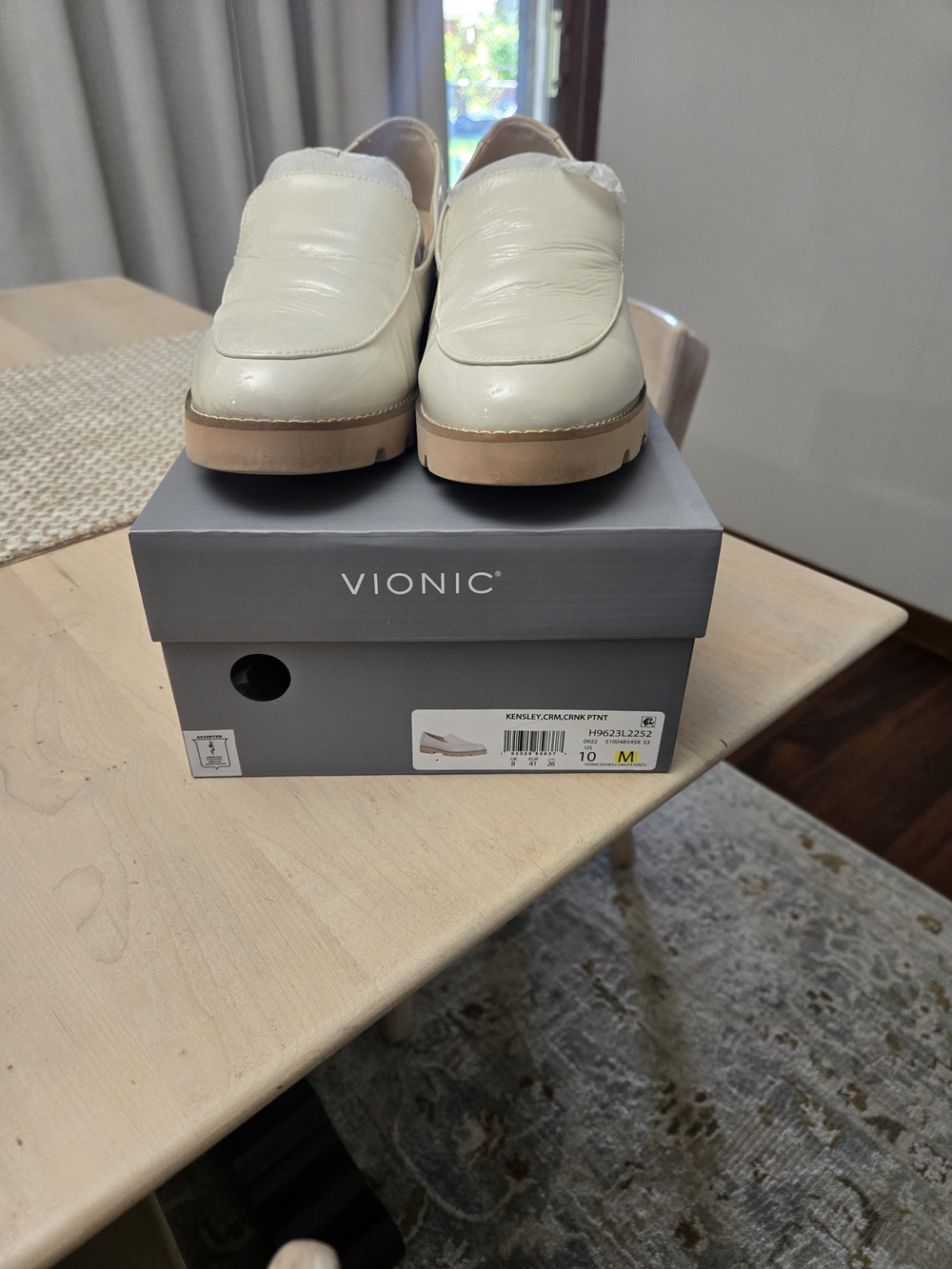 Vionic Cream Leather Loafers
